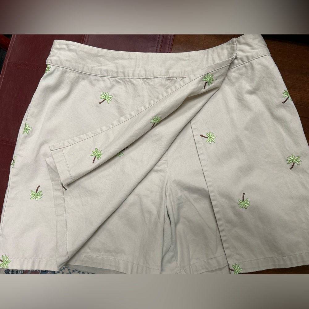 Skort: skirt over shorts. Khaki w/Palm Trees embroidered. Sz 14. Basic Editions.